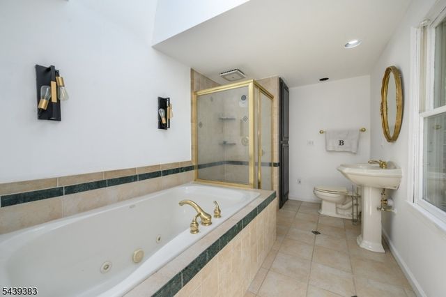 11 Pine Ridge Rd, Lebanon Twp., NJ 07830