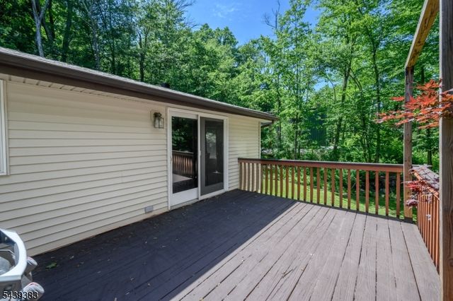 11 Pine Ridge Rd, Lebanon Twp., NJ 07830