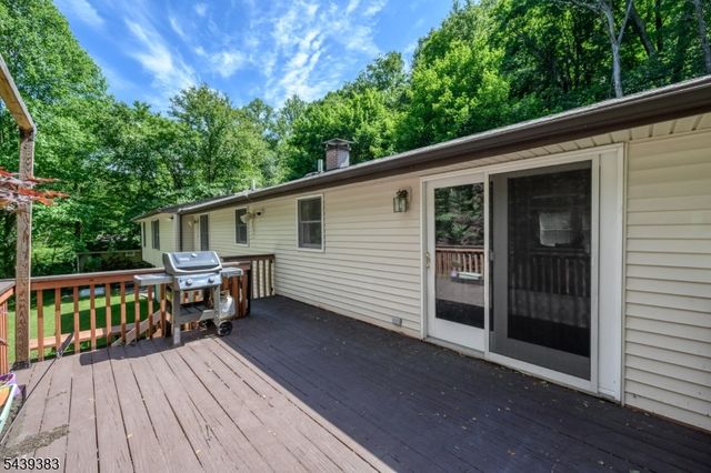 11 Pine Ridge Rd, Lebanon Twp., NJ 07830