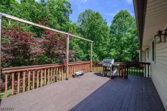 11 Pine Ridge Rd, Lebanon Twp., NJ 07830