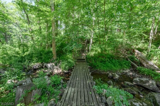 11 Pine Ridge Rd, Lebanon Twp., NJ 07830