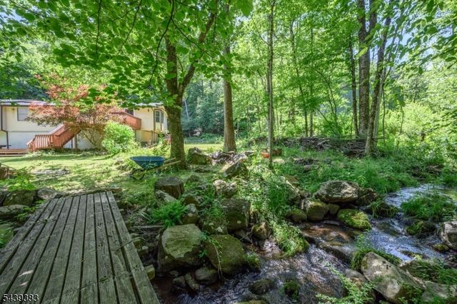 11 Pine Ridge Rd, Lebanon Twp., NJ 07830
