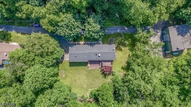 11 Pine Ridge Rd, Lebanon Twp., NJ 07830