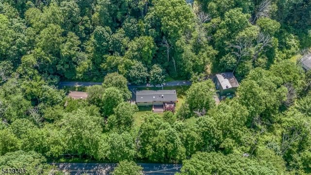 11 Pine Ridge Rd, Lebanon Twp., NJ 07830