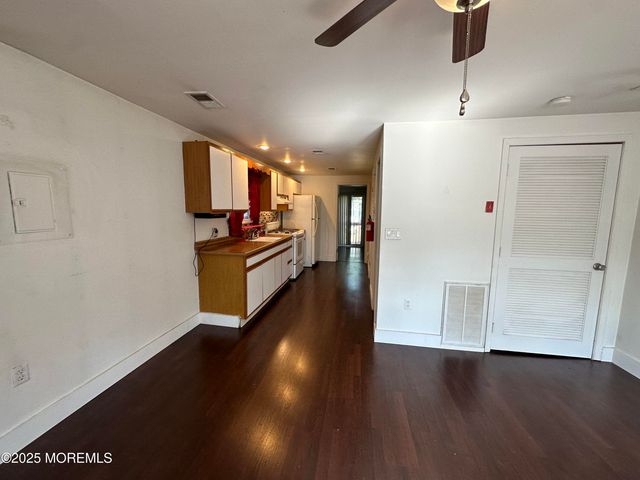 143 8th Street, Hazlet, NJ 07734