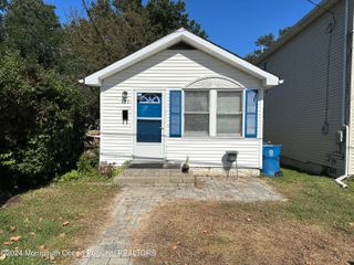 143 8th Street, Hazlet, NJ 07734