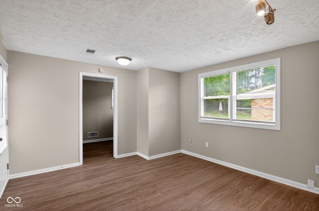 6979 W 13th Street, Indianapolis, IN 46214