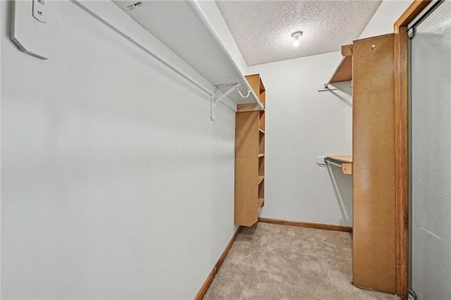 4006 N 108th Court, Kansas City, KS 66109