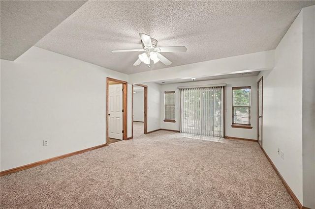 4006 N 108th Court, Kansas City, KS 66109
