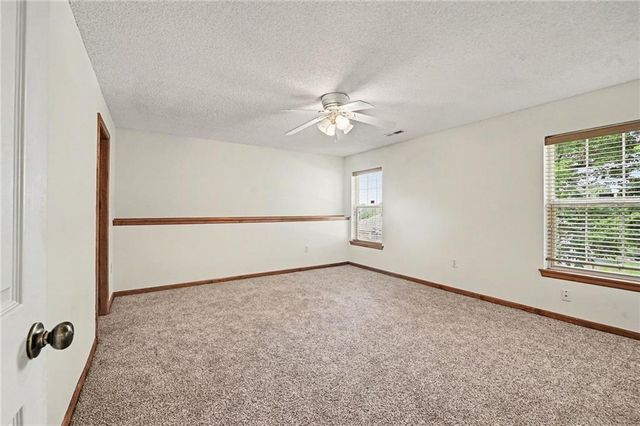 4006 N 108th Court, Kansas City, KS 66109