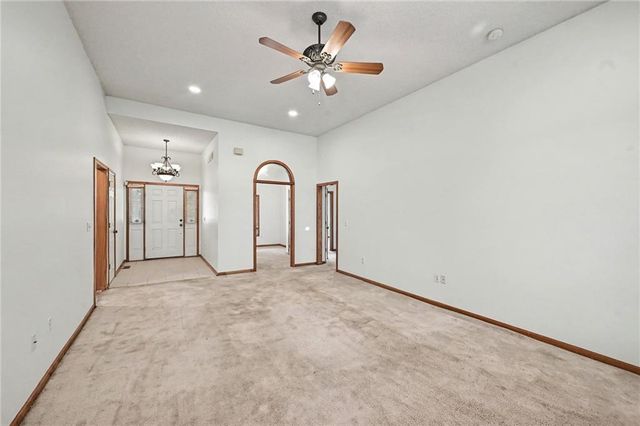 4006 N 108th Court, Kansas City, KS 66109