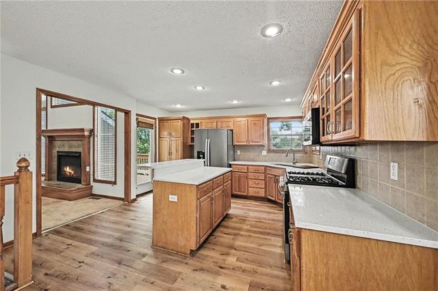 4006 N 108th Court, Kansas City, KS 66109