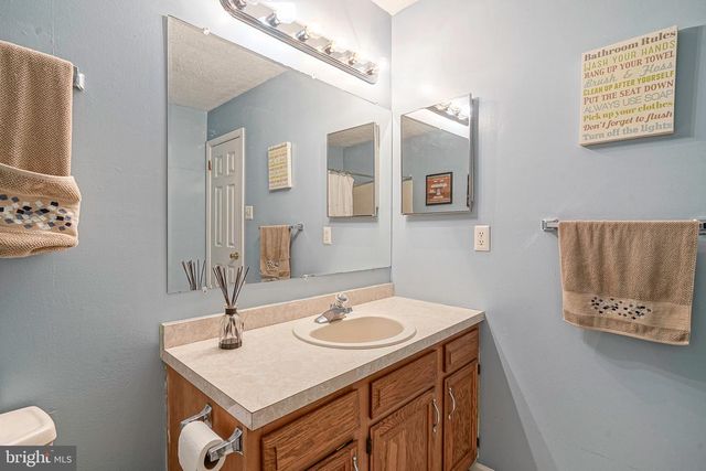 3 TURNER CT, Sewell, NJ 08080