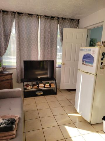 2145 Pierce Street 101, Hollywood, FL 33020