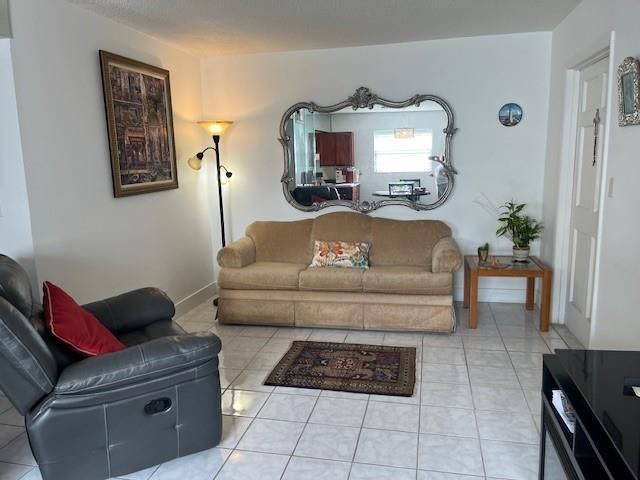 2145 Pierce Street 101, Hollywood, FL 33020