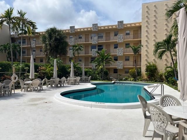 2145 Pierce Street 101, Hollywood, FL 33020