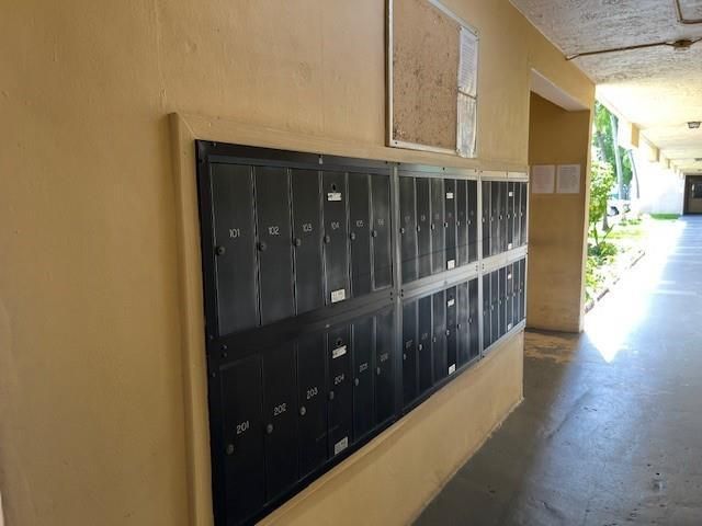 2145 Pierce Street 101, Hollywood, FL 33020