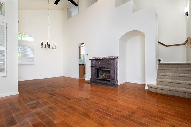 131 Royalton Cir, Folsom, CA 95630
