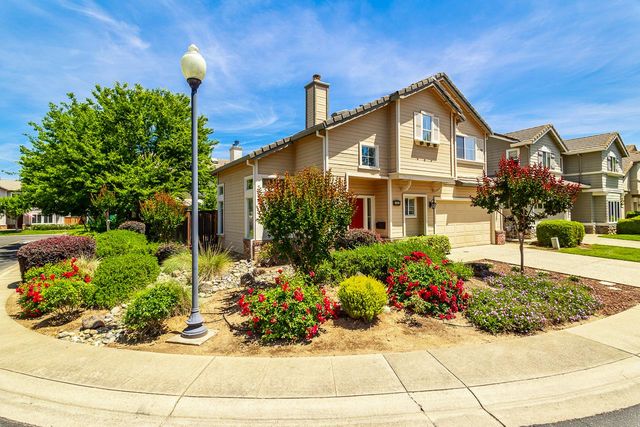 131 Royalton Cir, Folsom, CA 95630