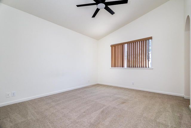 131 Royalton Cir, Folsom, CA 95630