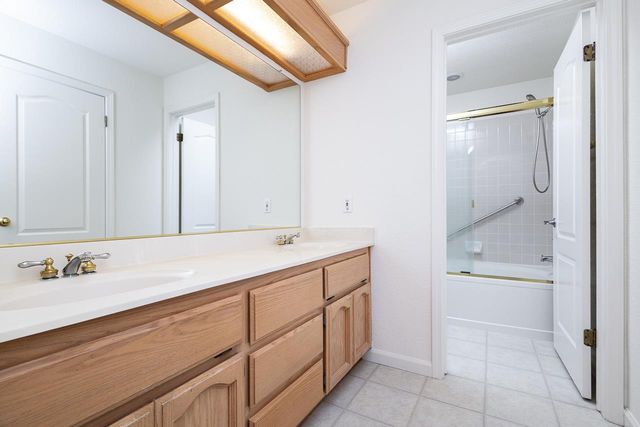 131 Royalton Cir, Folsom, CA 95630