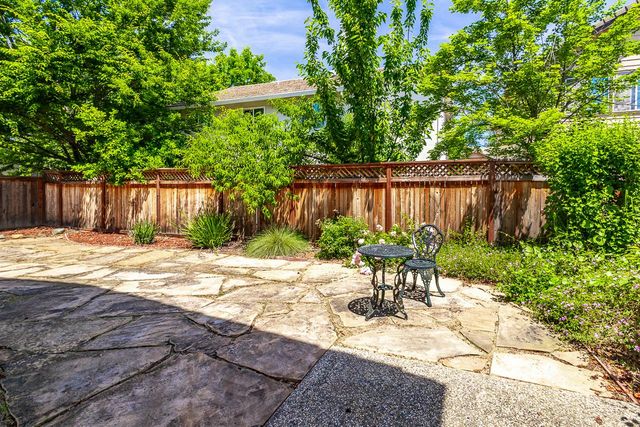 131 Royalton Cir, Folsom, CA 95630