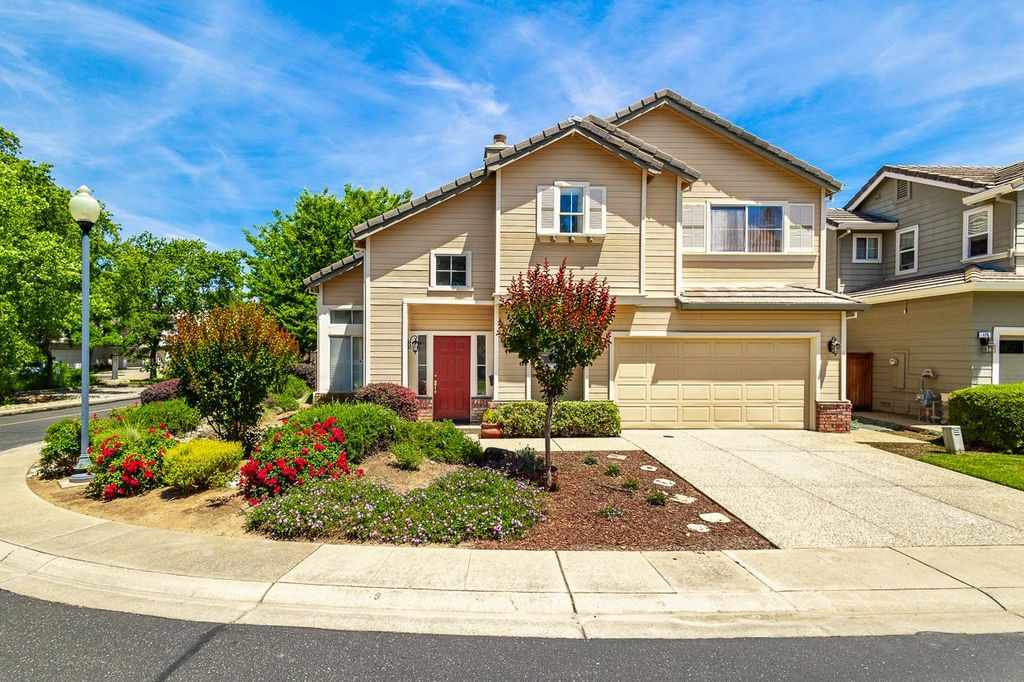 131 Royalton Cir, Folsom, CA 95630