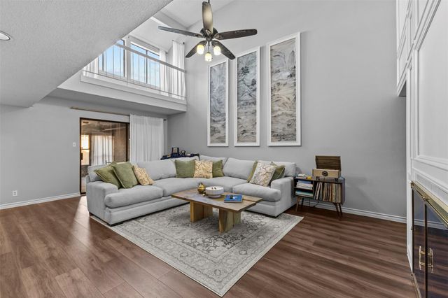 10916 B Crown Colony DR 3, Austin, TX 78747