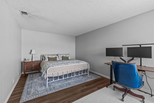 10916 B Crown Colony DR 3, Austin, TX 78747