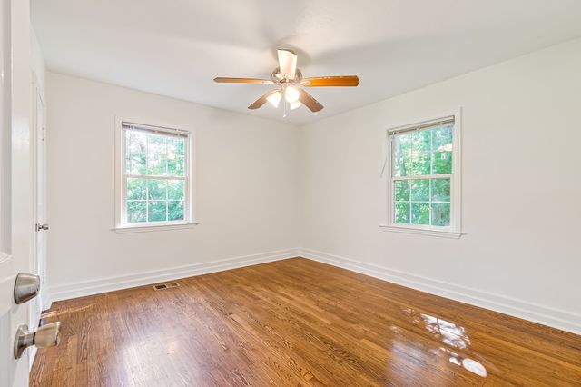 2008 Thomas Ave, Columbia, TN 38401
