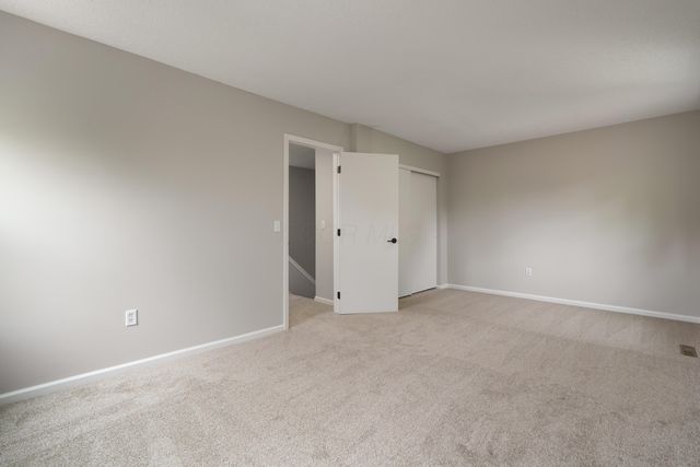 6939 Gullway Bay Drive, Dublin, OH 43017