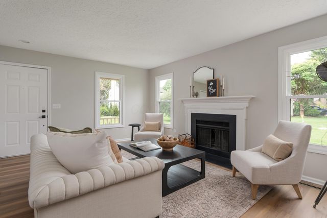 6939 Gullway Bay Drive, Dublin, OH 43017