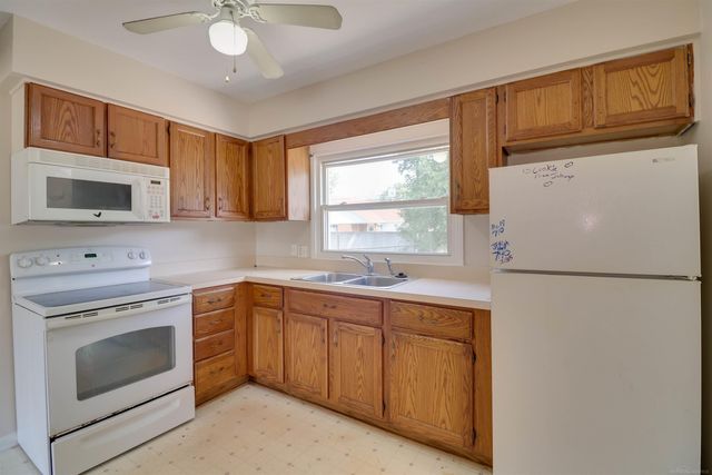 22621 Garfield Street, St Clair Shores, MI 48082