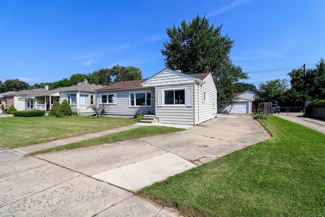 22621 Garfield Street, St Clair Shores, MI 48082