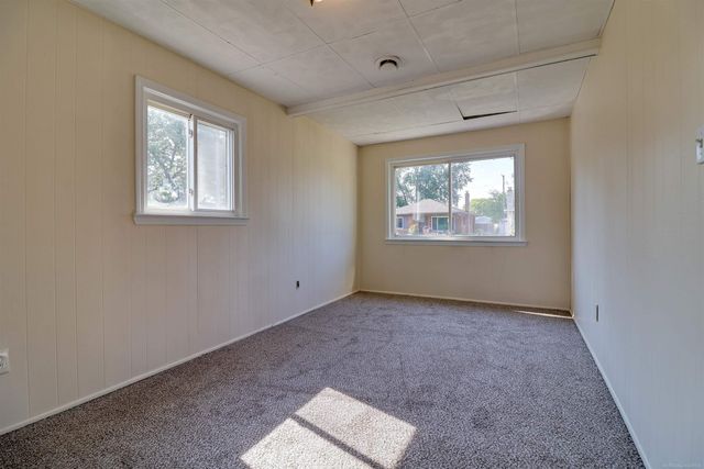 22621 Garfield Street, St Clair Shores, MI 48082