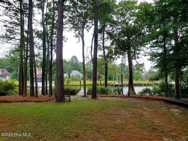 5630 Gondolier Drive, New Bern, NC 28560
