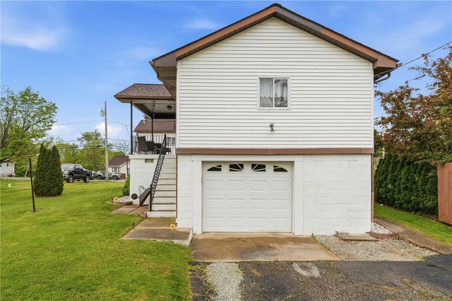 109 Gross Drive, Center Twp, PA 15001