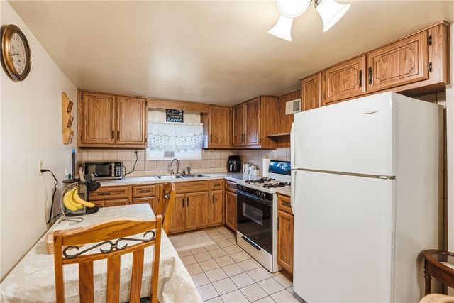 109 Gross Drive, Center Twp, PA 15001