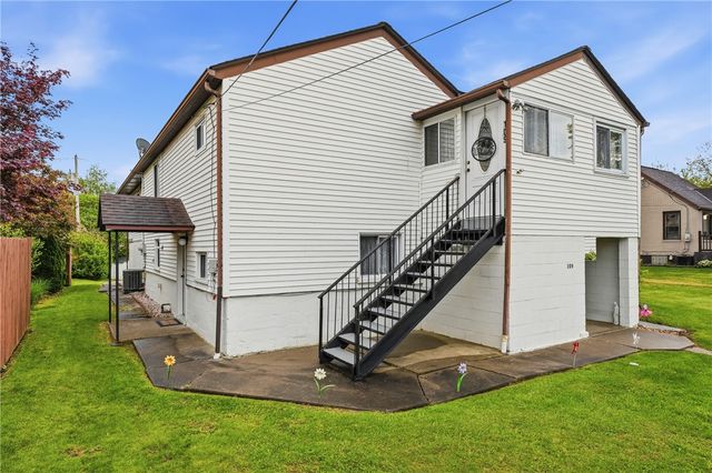 109 Gross Drive, Center Twp, PA 15001