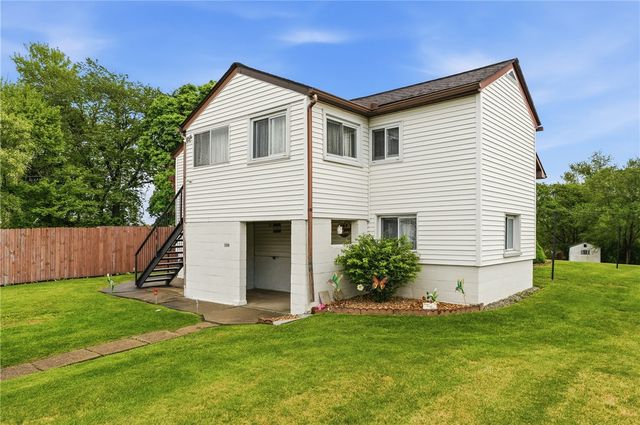 109 Gross Drive, Center Twp, PA 15001