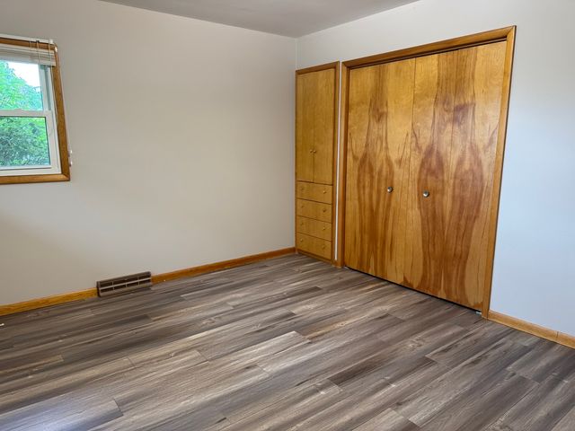 227 S 6th Street, Hennepin, IL 61327