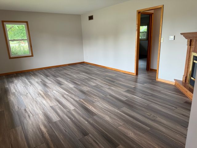 227 S 6th Street, Hennepin, IL 61327