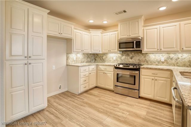 9433 Harmony Ridge Road, Fort Smith, AR 72916