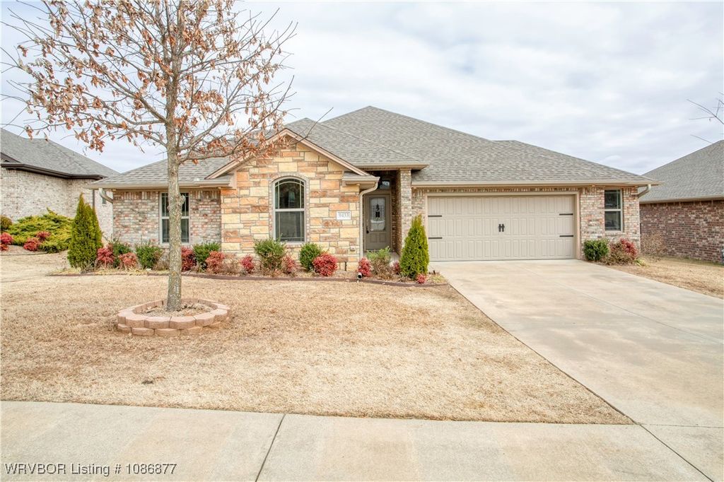 9433 Harmony Ridge Road, Fort Smith, AR 72916