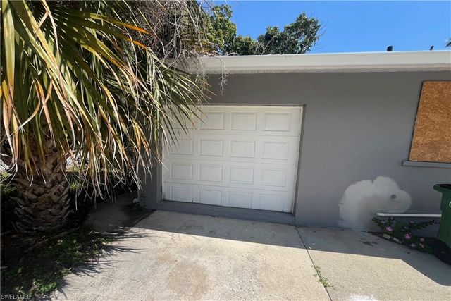 703 Monterey AVE, Cape Coral, FL 33904