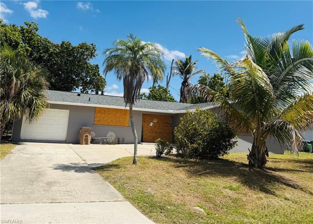 703 Monterey AVE, Cape Coral, FL 33904