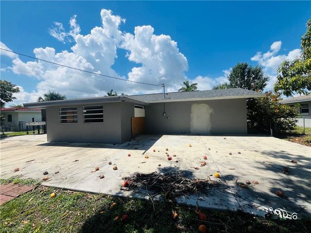 703 Monterey AVE, Cape Coral, FL 33904