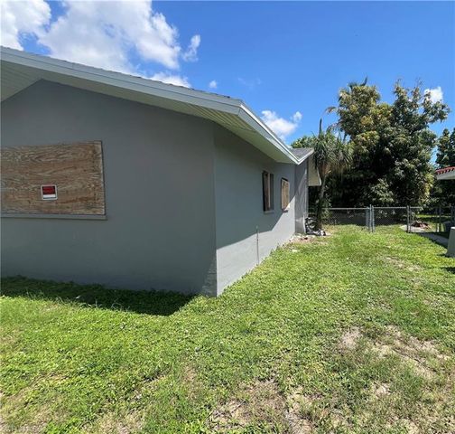 703 Monterey AVE, Cape Coral, FL 33904