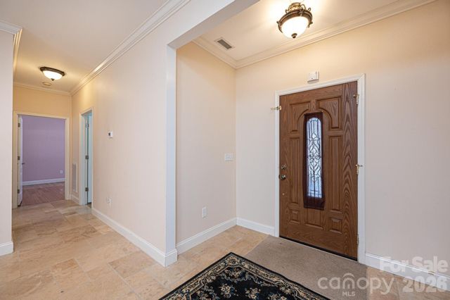 1825 Plaza Drive, Hickory, NC 28602