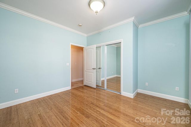 1825 Plaza Drive, Hickory, NC 28602